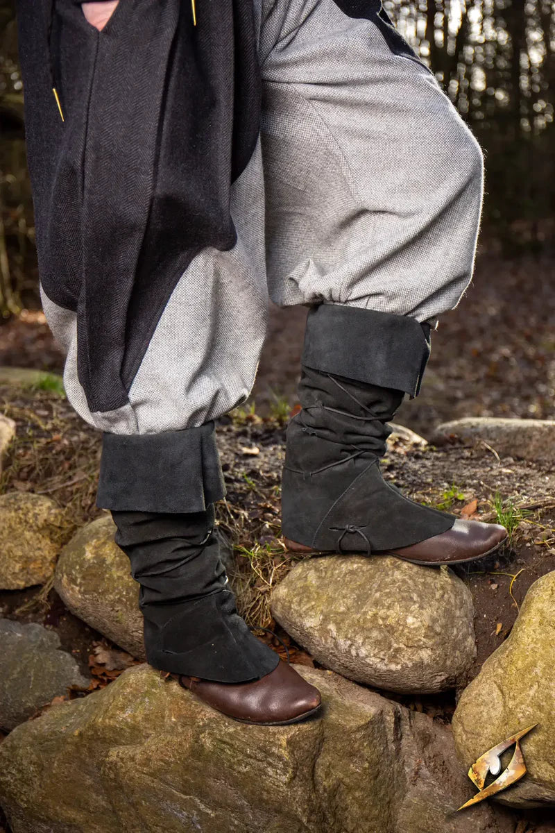 Theodoric Gaiters